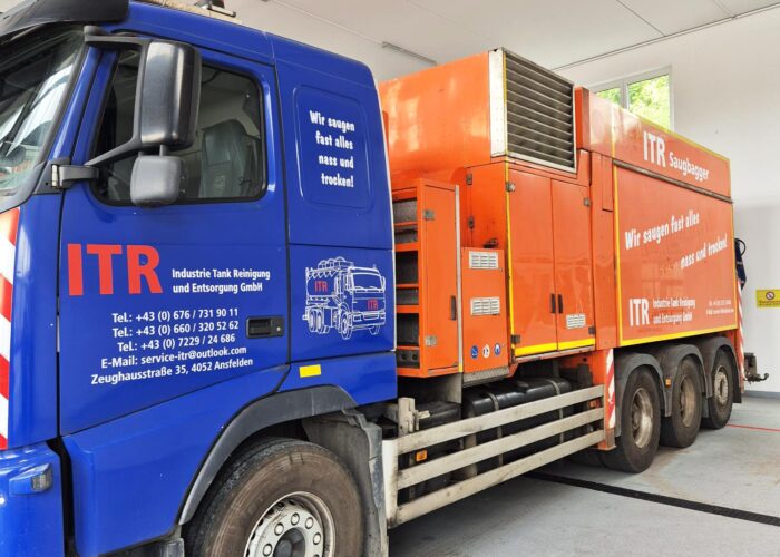 Saugbagger Fahrzeug - I.T.R Industrie Tank Reinigung und Entsorgung GmbH