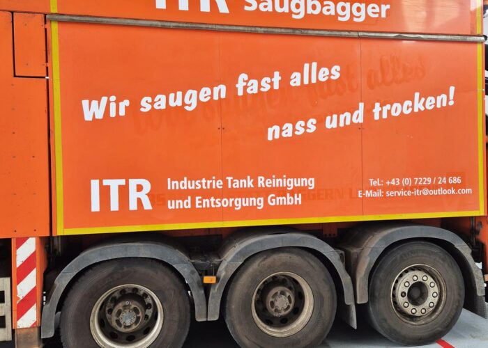 Saugbagger nass und trocken - I.T.R Industrie Tank Reinigung und Entsorgung GmbH